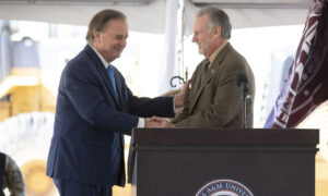 Texas A&M University System Chancellor John Sharp and A&M-Central Texas President Richard Rhodes