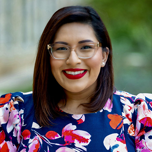Headshot of Loida Gonzalez Utley.